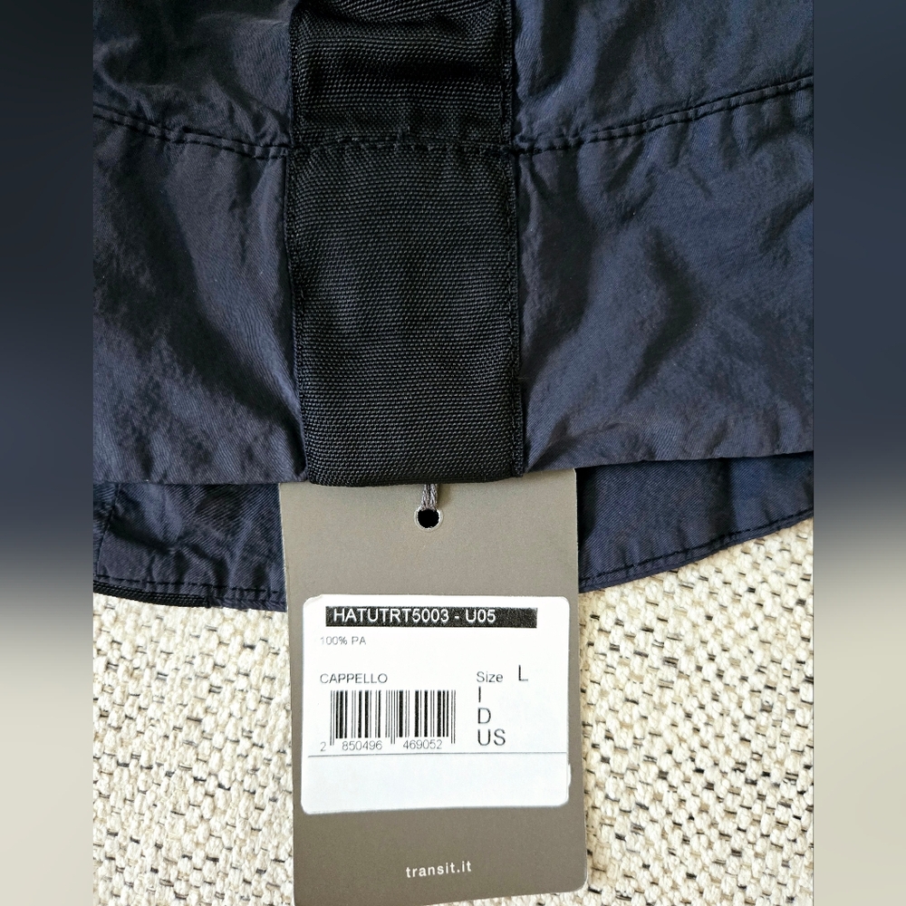 NWT TRANSIT Reversible Water-Repellent Navy Bucket Hat Size:L Made In Italy - Picture 5 of 6